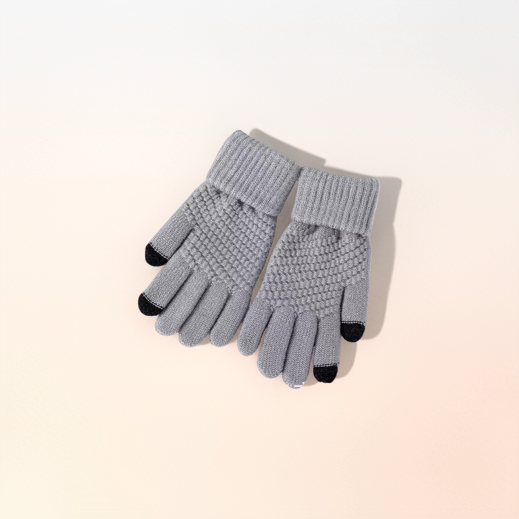 Grey knitted gloves are warm and anti-slip thin hand care products for women in autumn and winter Specification image