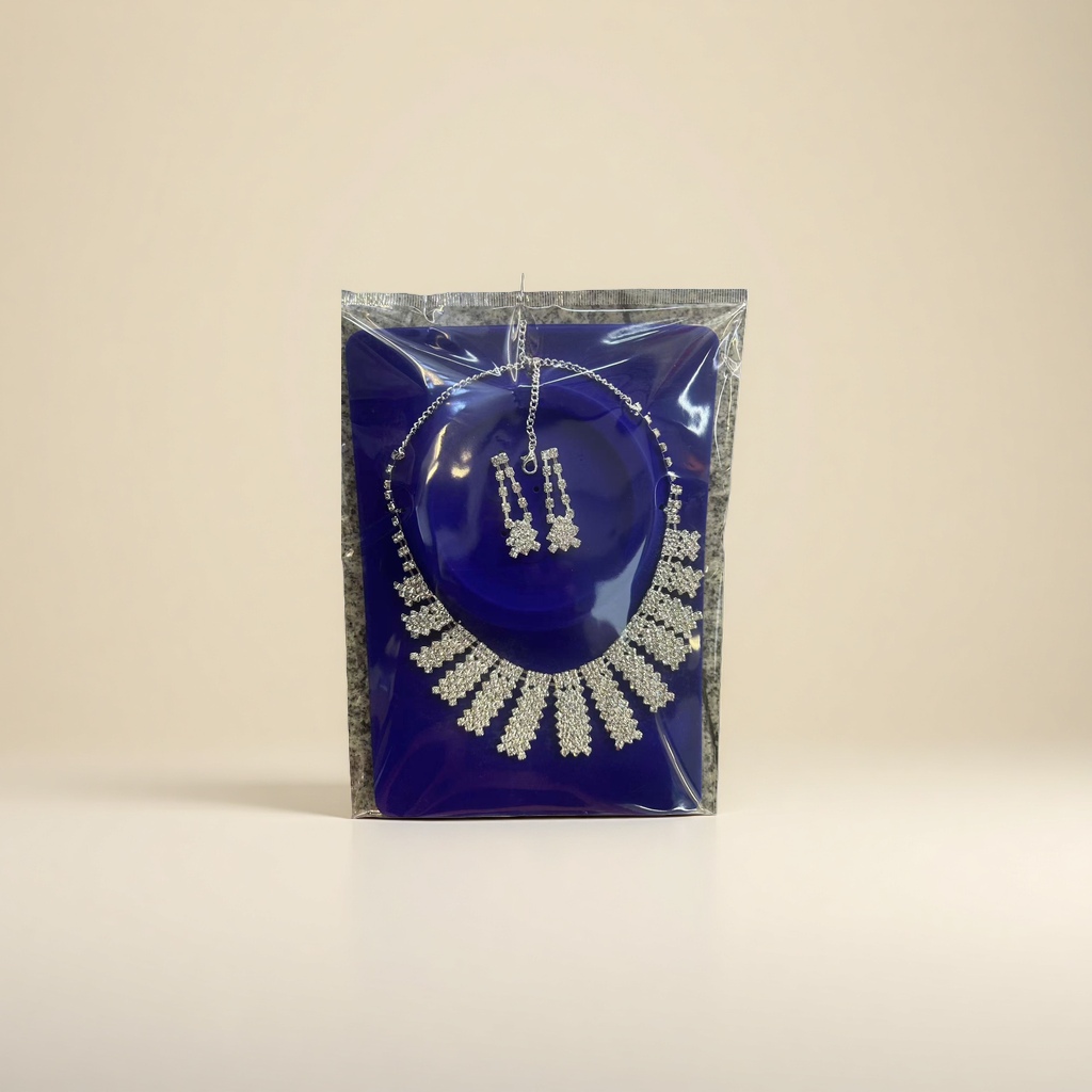 Jewelry necklace and earring set, fashionable and versatile ladies' exquisite gift box 094633843 Application Scenario