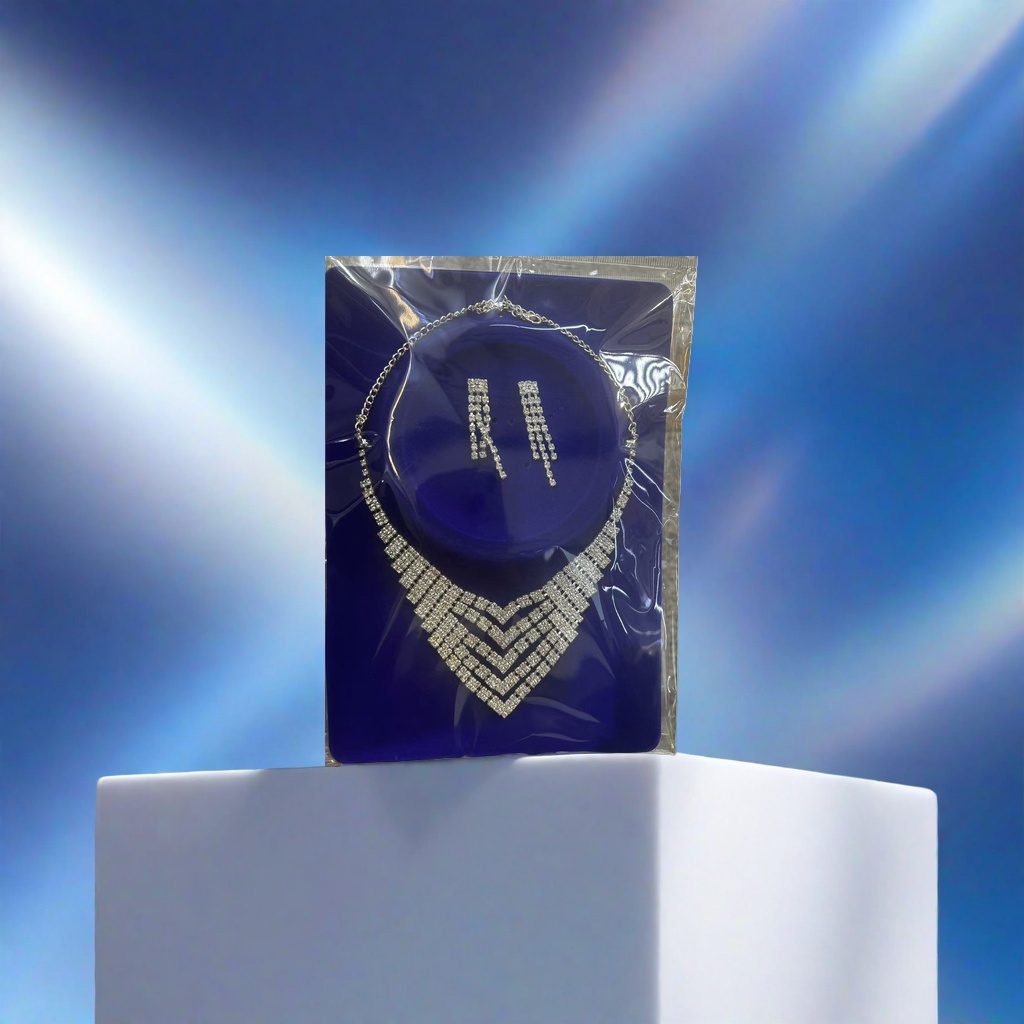 Jewelry, necklaces and earring sets are fashionable and simple ladies' accessories Application Scenario