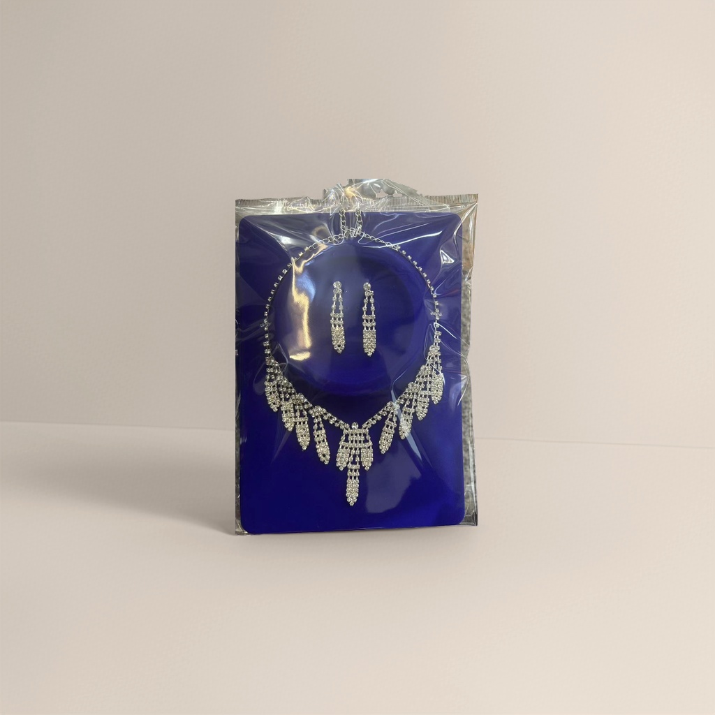 Jewelry necklace and earrings set, a fashionable and versatile exquisite gift box for women. 095135430 Specification image