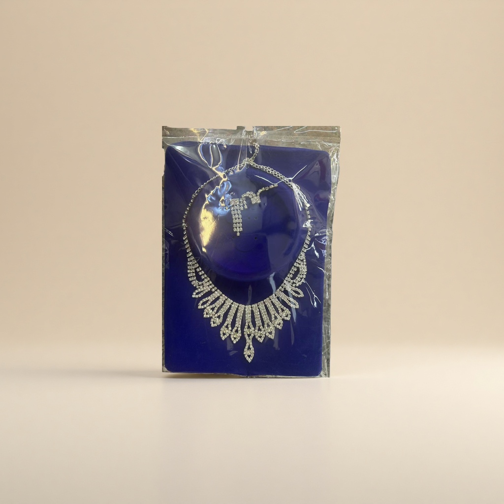 A fashionable, simple and versatile collarbone necklace for ladies Specification image