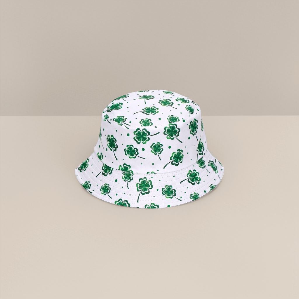 Green clover-patterned fisherman's hat is a fashionable and versatile sun-protective cap Application Scenario