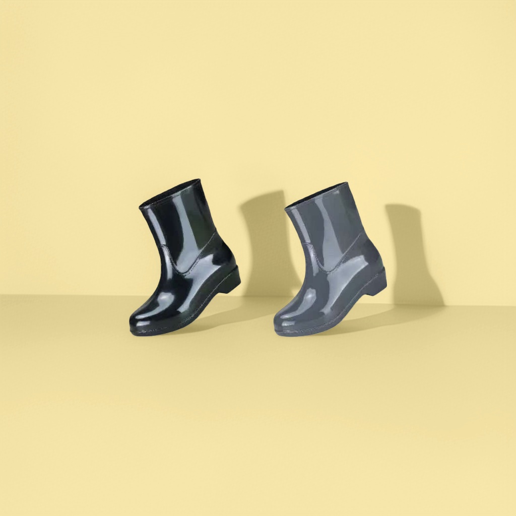 Black and grey two-color rain boots are available. They are waterproof, anti-slip, wear-resistant and lightweight for women details Picture