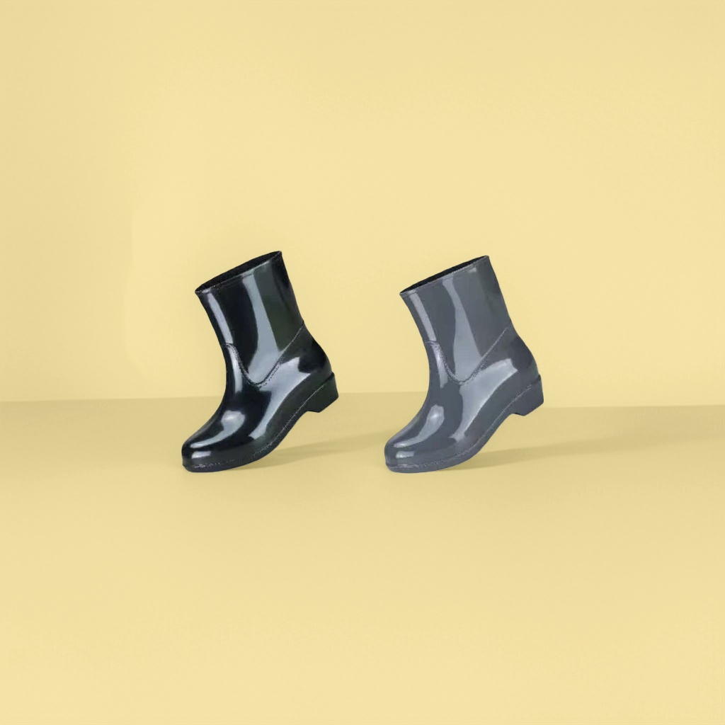 Black and grey two-color rain boots are available. They are waterproof, anti-slip, wear-resistant and lightweight for women