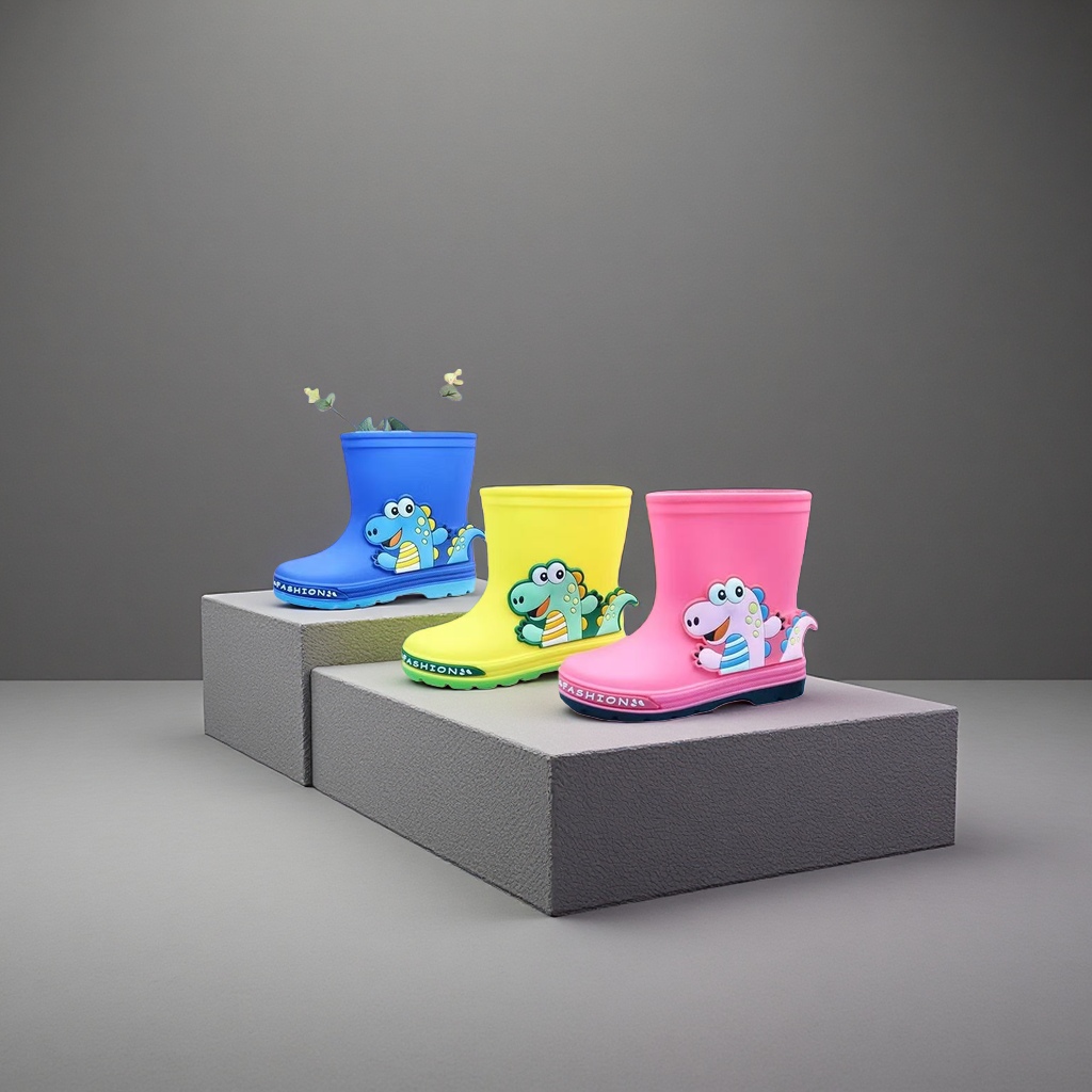 Cartoon dinosaur pattern children's rain boots are waterproof, anti-slip, comfortable and breathable for spring and autumn Application Scenario