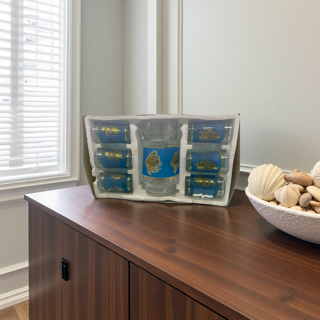 This glass cup set contains 6 pieces of high borosilicate heat-resistant and explosion-proof transparent water cups for home and office use