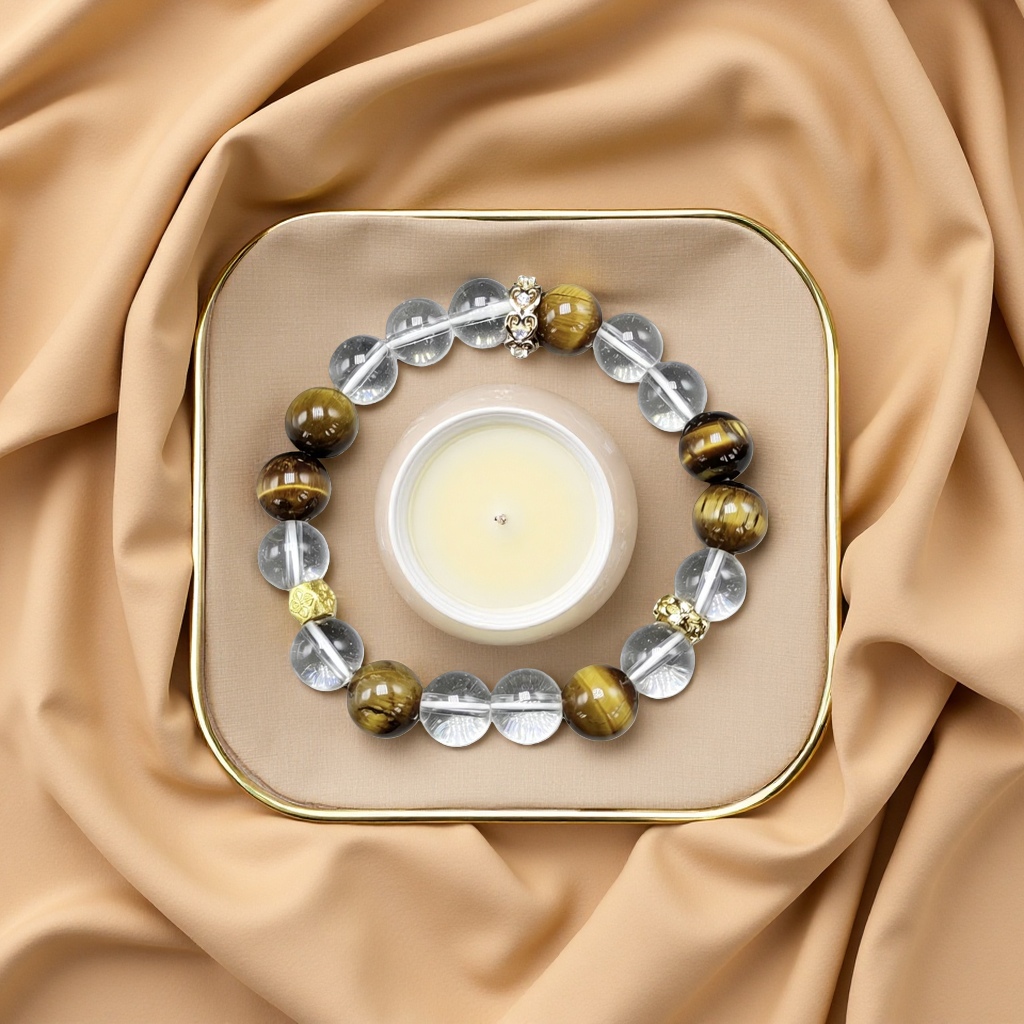 Bracelets are simple, fashionable and versatile accessories for women Application Scenario