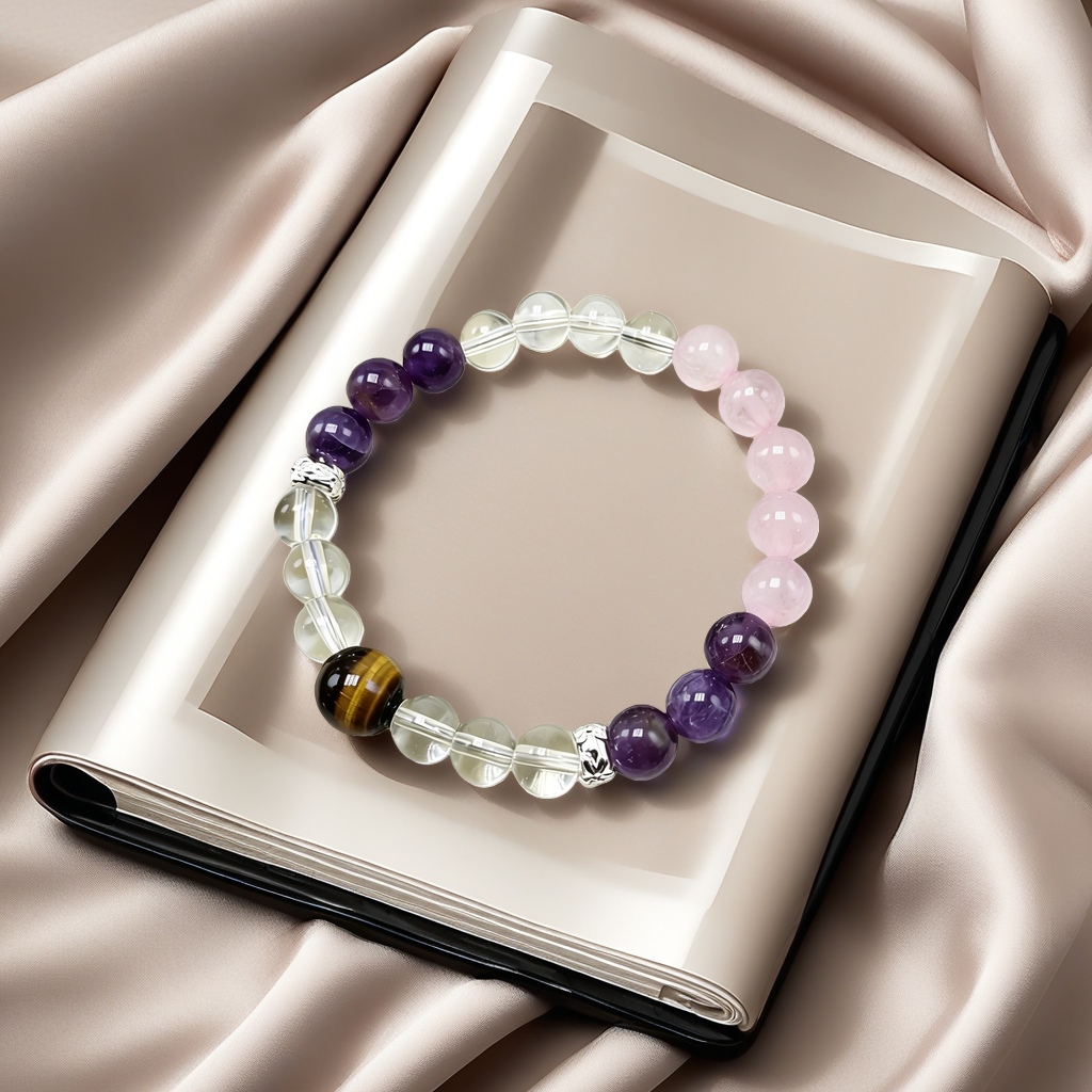 A light luxury amethyst bracelet with a single ring for women, paired with white glass, is a unique and versatile accessory details Picture