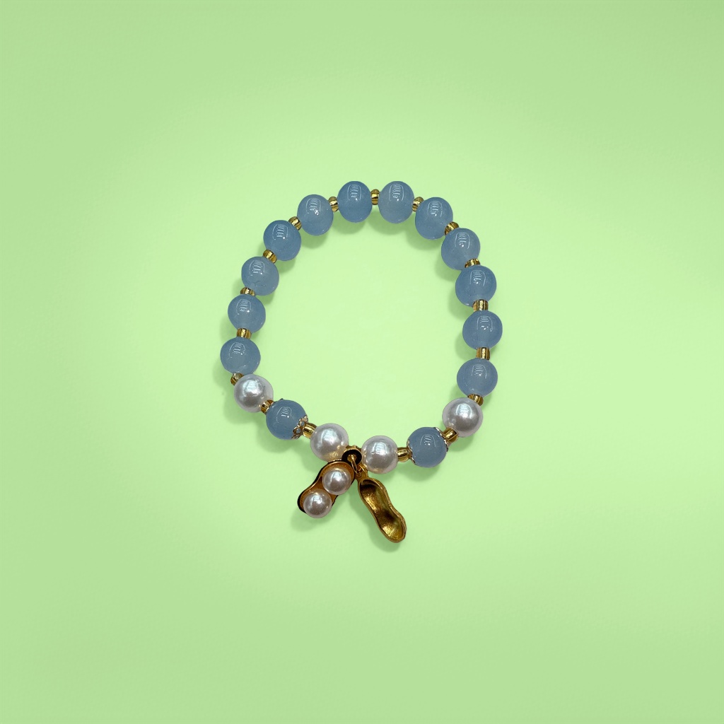 Blue bead bracelet for women is a simple, fashionable and versatile accessory
