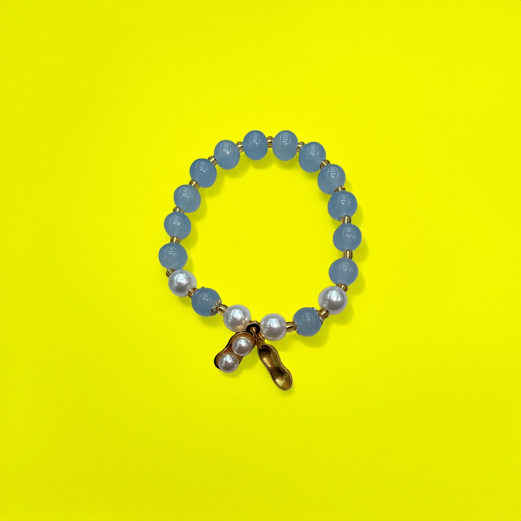 Blue bead bracelet for women is a simple, fashionable and versatile accessory Specification image