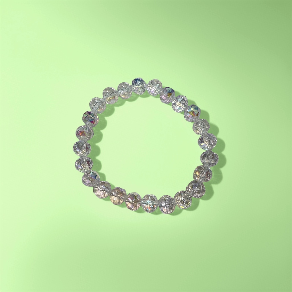 Transparent crystal bead bracelet for women is a simple, versatile and fashionable accessory