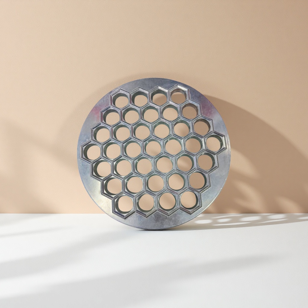Metal circular honeycomb grille decorative panels are suitable for both indoor and outdoor use, with selectable thicknesses and surface anti-rust treatment