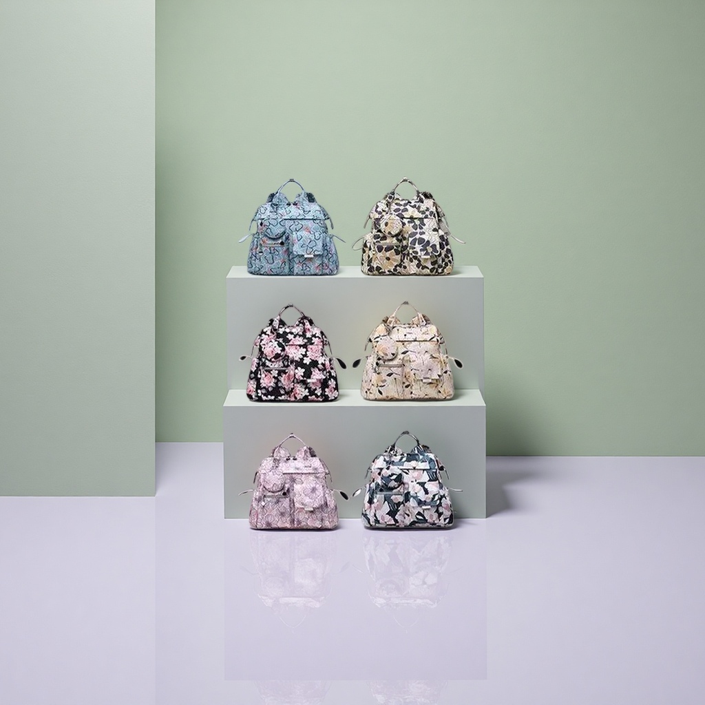 Fashionable and casual backpack with printed patterns