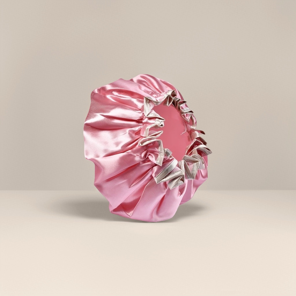 Pink silk-textured shower cap, smooth, skin-friendly, anti-slip, absorbent and quick-drying shower cap Application Scenario