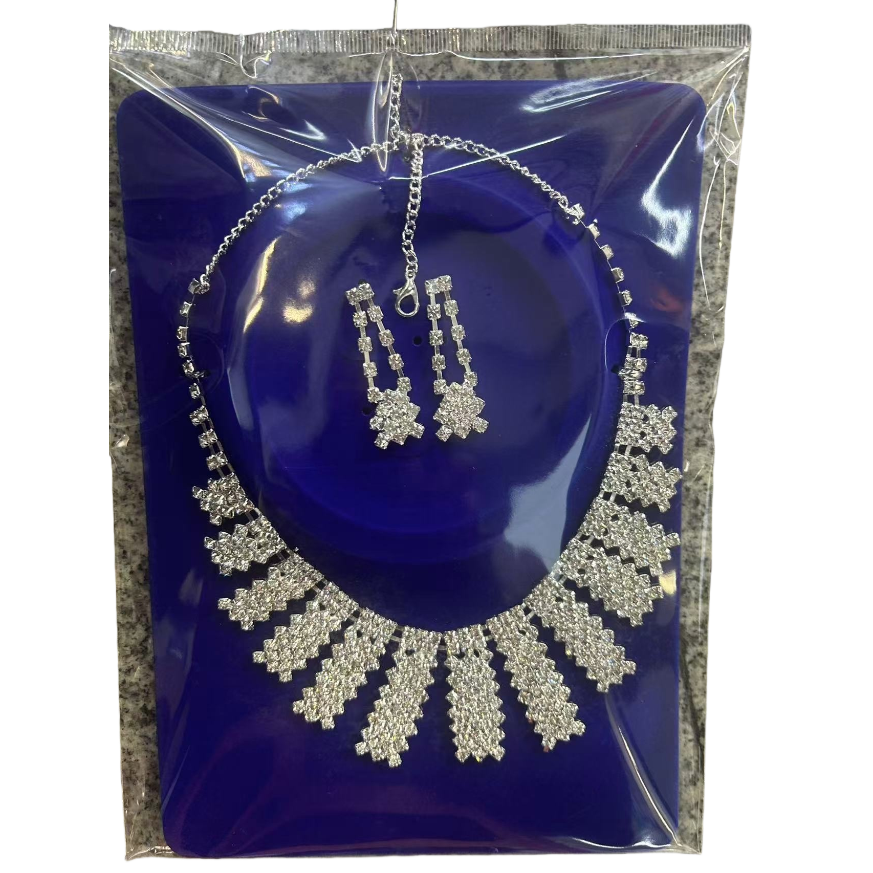 Jewelry necklace and earring set, fashionable and versatile ladies' exquisite gift box 094633843 Item Picture