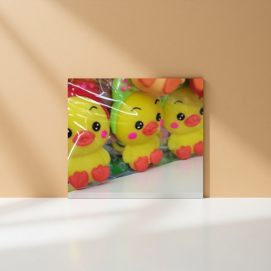 Yellow duckling toy for baby bathing, squeezing water and making sounds, intelligence and early education baby bathing toy details Picture