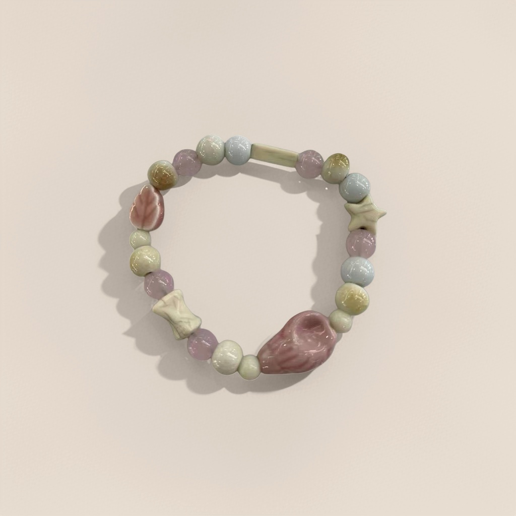 A simple, fashionable and versatile women's bracelet details Picture