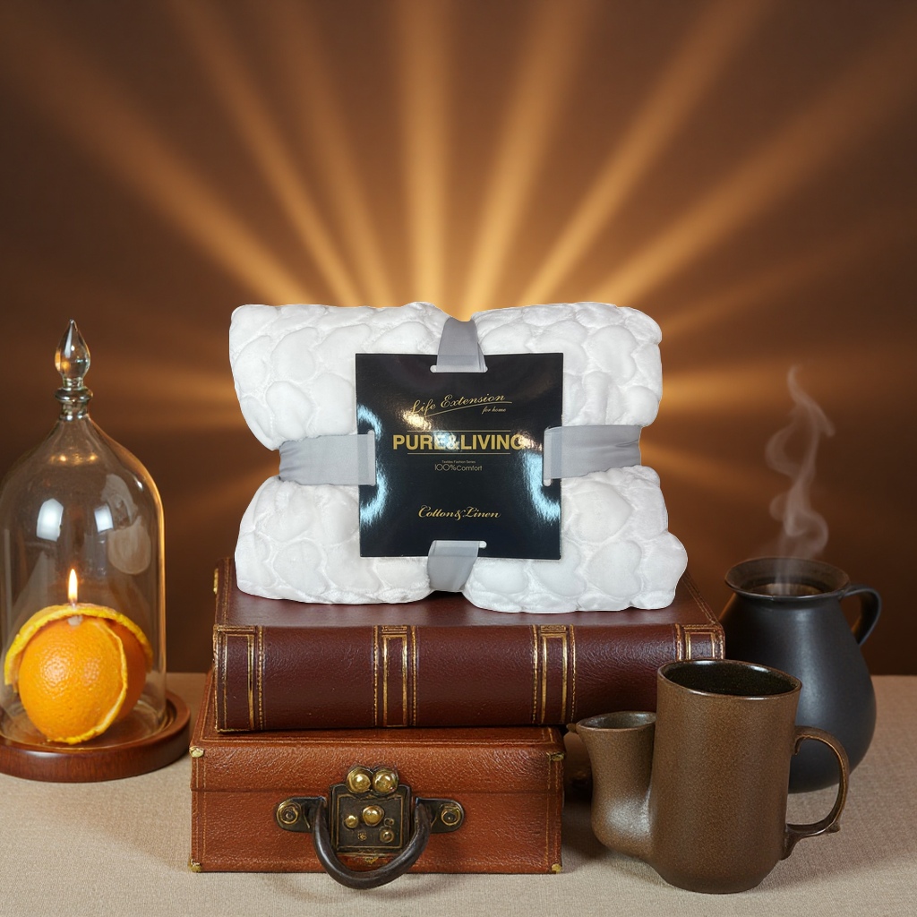 White quilted blanket, skin-friendly, soft and warm winter quilt sheet, double air-conditioned quilt Application Scenario