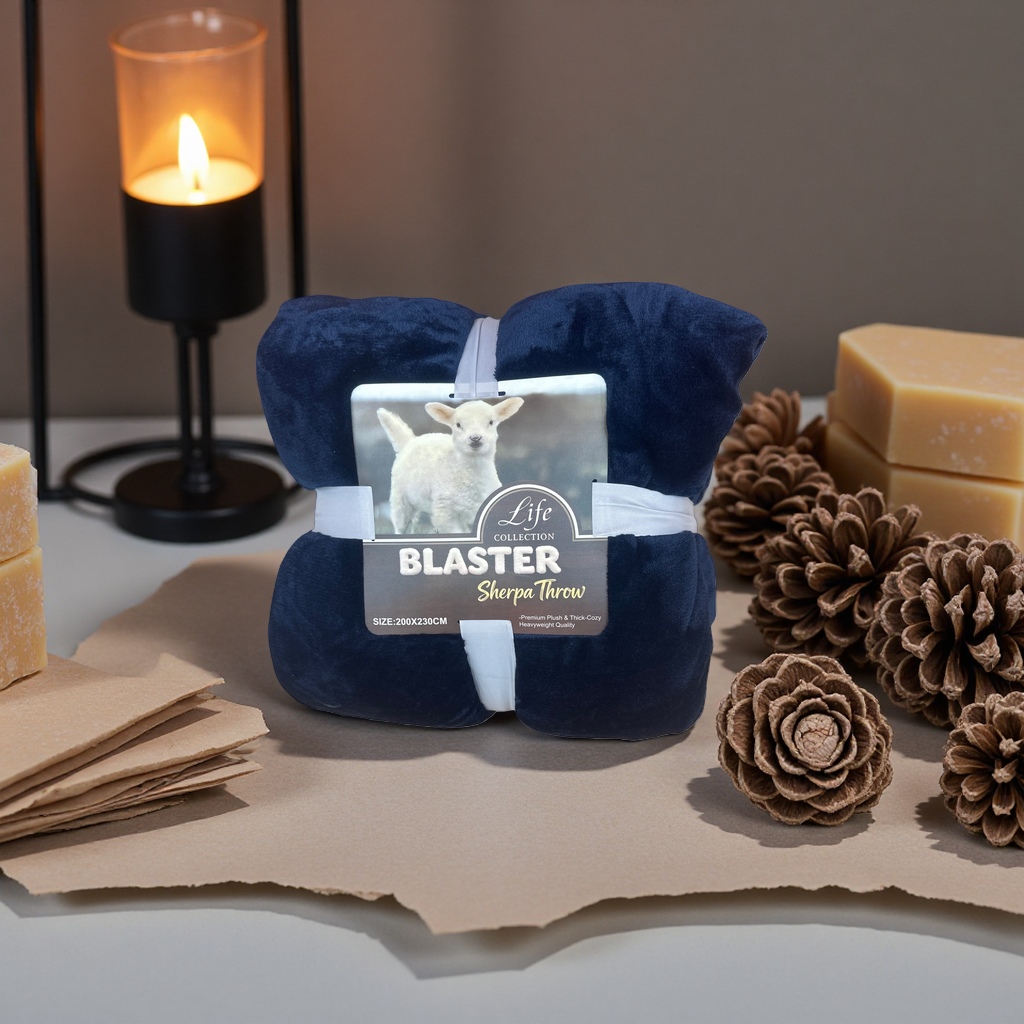 Deep blue thickened coral fleece blanket 150x200cm home warm nap blanket Application Scenario