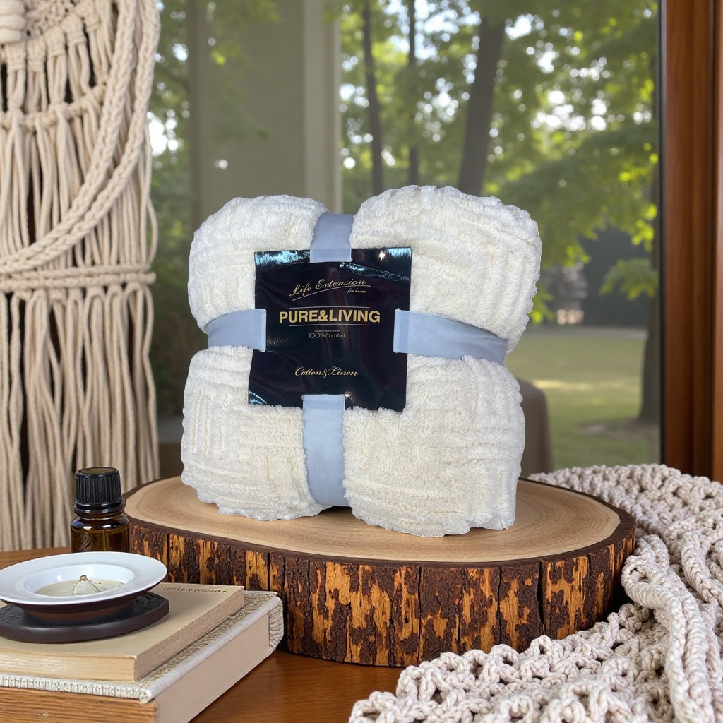 Soft coral fleece blanket, skin-friendly, thickened and warm, specially designed for midday rest and office breaks