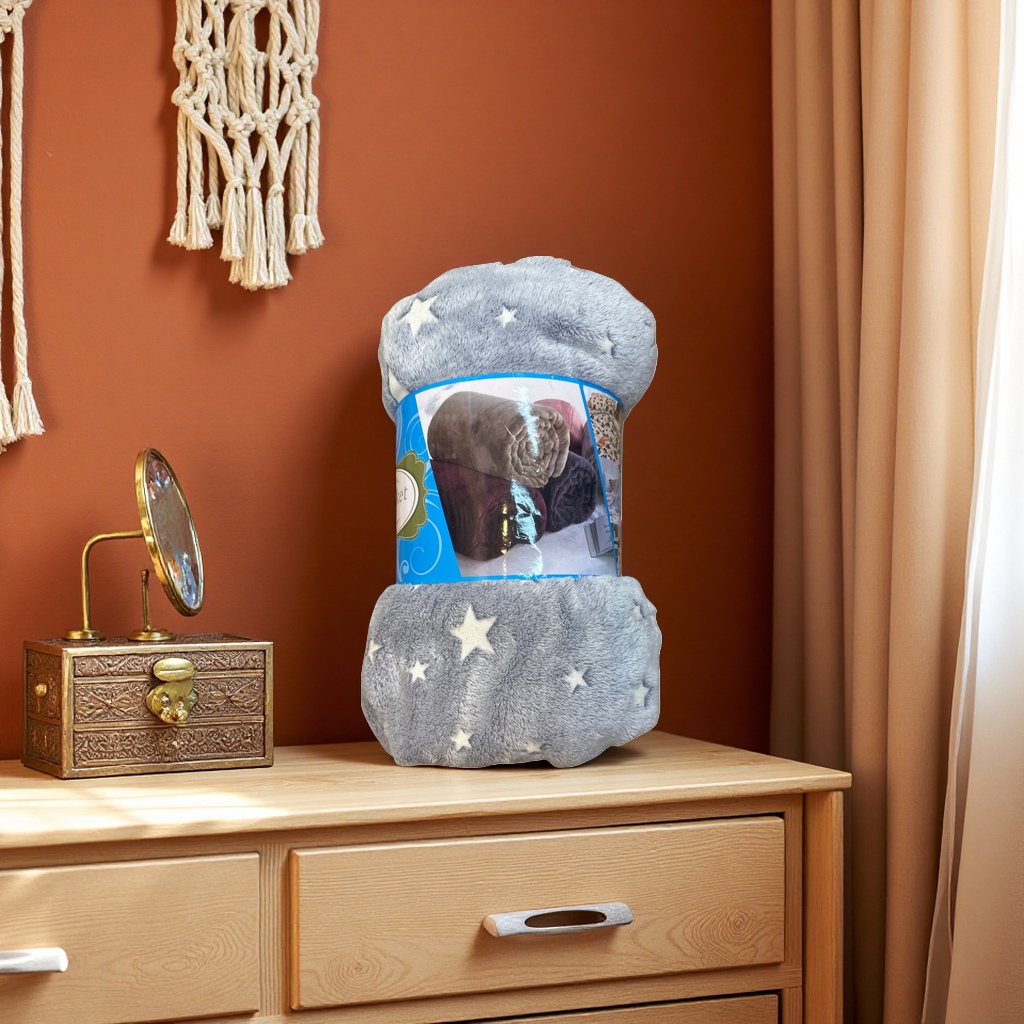Thick and warm coral fleece blanket with double layers of fleece, 150x200cm Specification image