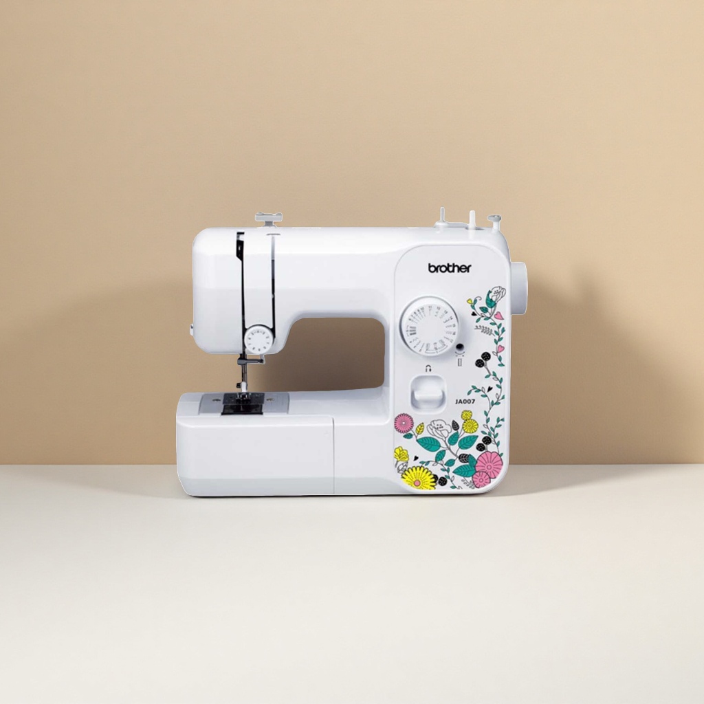 Brother JA007 Home computer sewing Machine Automatic Threading Electronic multi-functional sewing and embroidery all-in-one machine Application Scenario