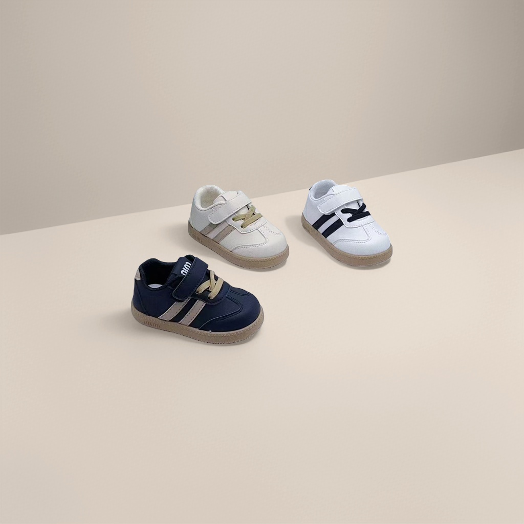 Baby walking sports shoes with soft soles, anti-slip, breathable and lightweight. These are shoes for babies to learn to walk