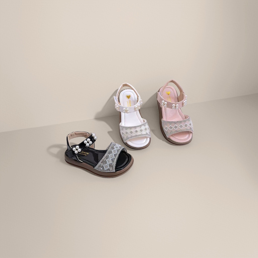Three pairs of fashionable children's sandals with pearl decoration for girls, summer style, breathable and anti-slip