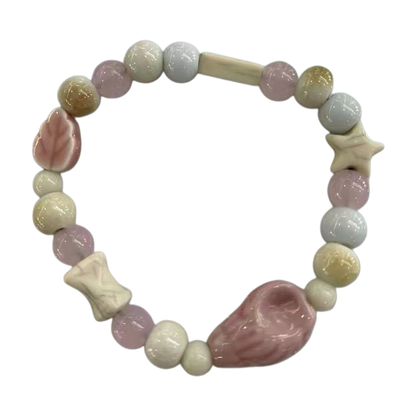 A simple, fashionable and versatile women's bracelet Item Picture