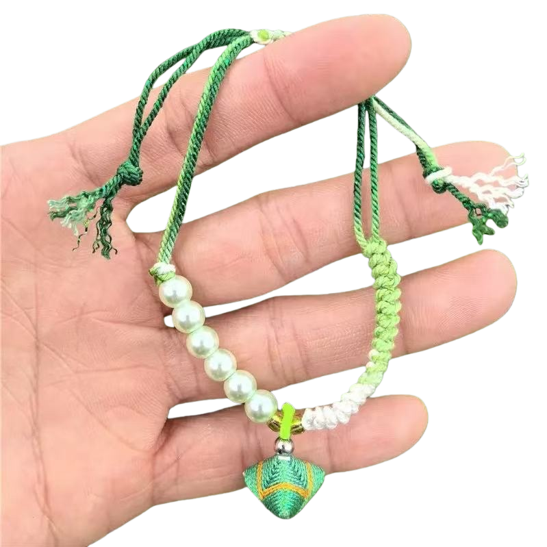 A simple, fashionable and versatile women's bracelet accessory Item Picture