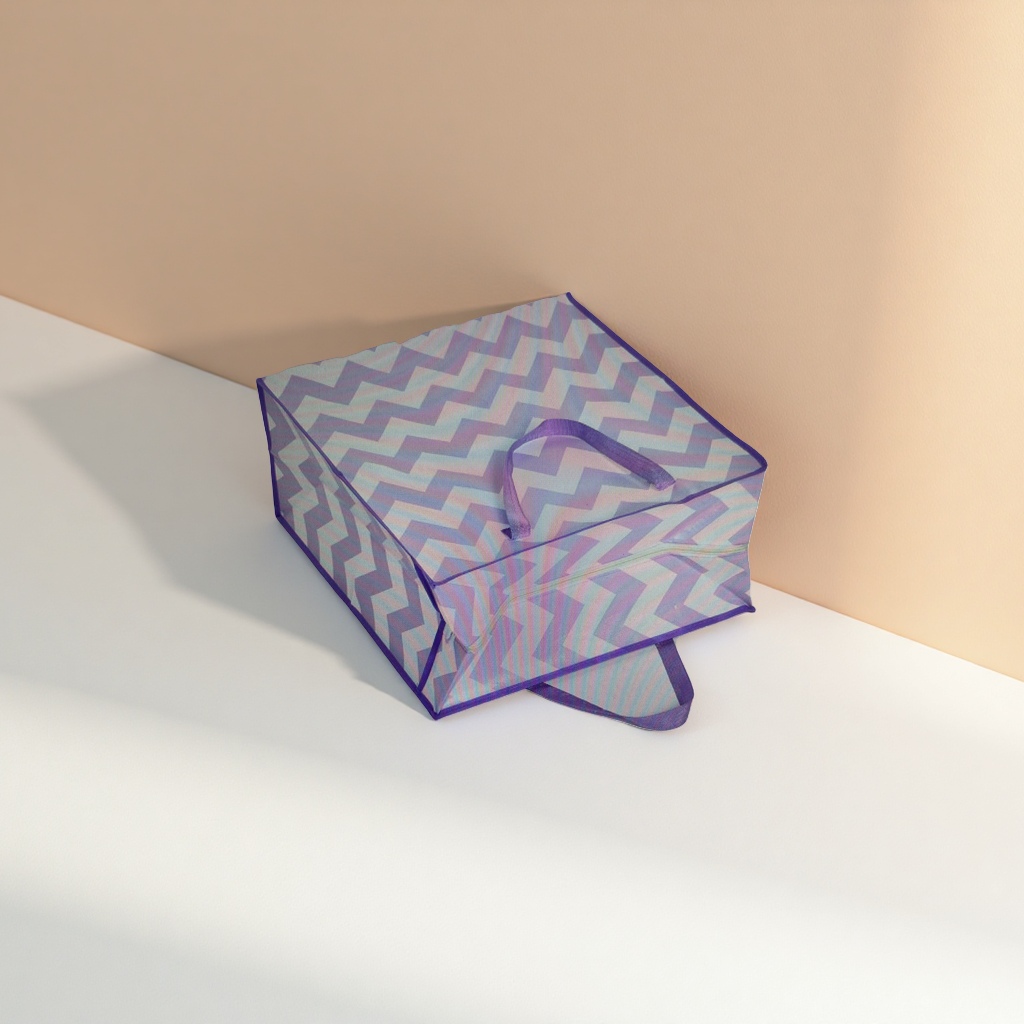 Purple wavy pattern handbag is a fashionable, simple and eco-friendly shopping bag Application Scenario