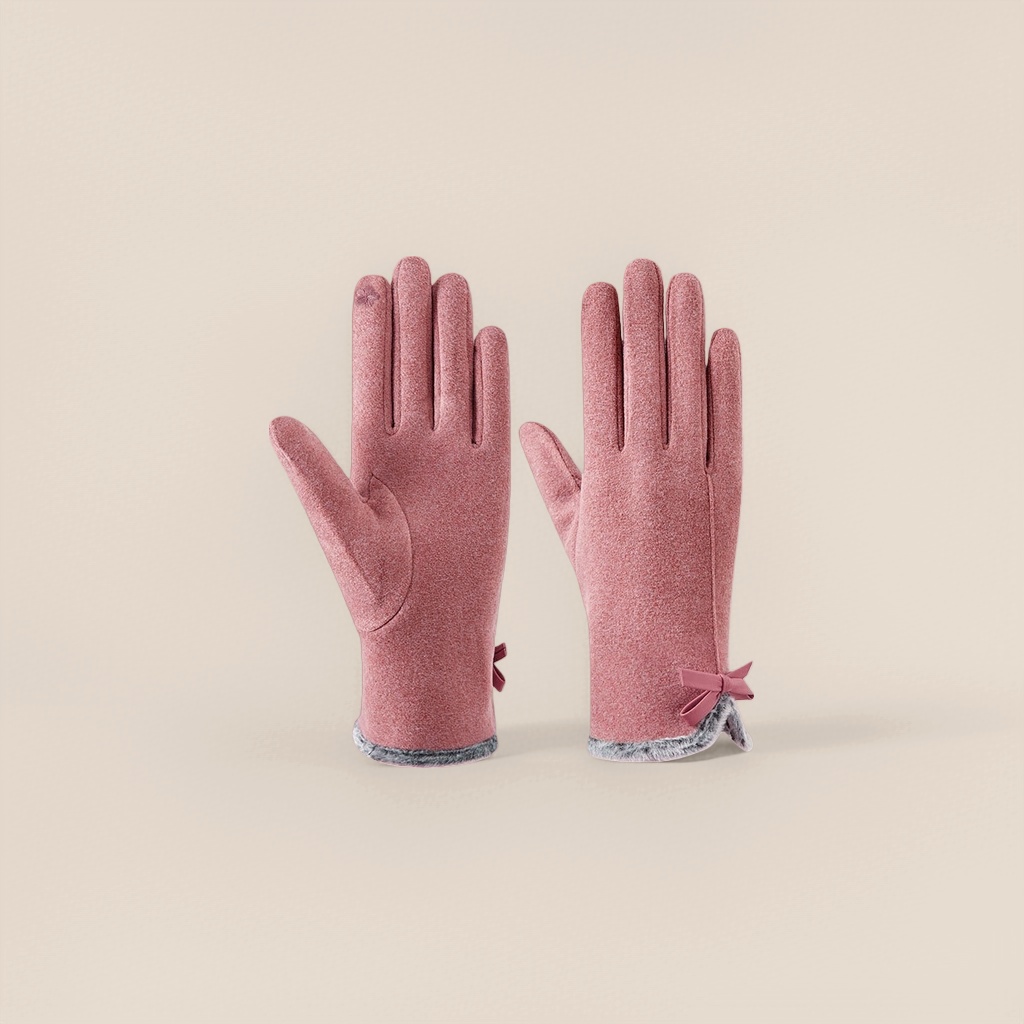 Pink ladies' warm gloves, thickened cold-proof touch screen woolen gloves Application Scenario