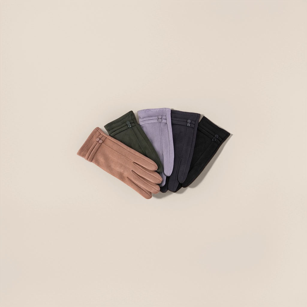 Black thickened warm gloves for both men and women, anti-slip and wear-resistant, for winter cycling and outdoor labor protection Application Scenario
