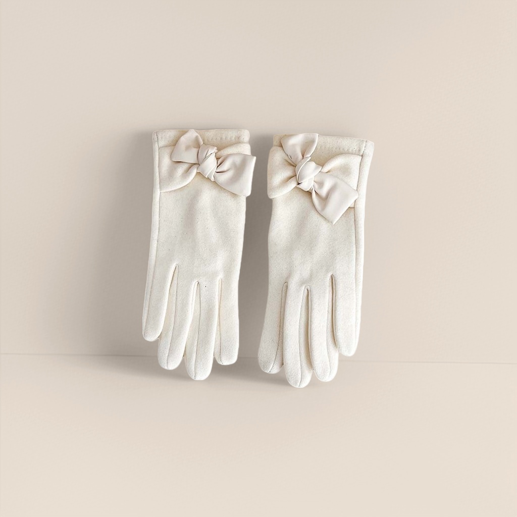 Bow-decorated ladies' gloves are fashionable, versatile, warm and anti-slip for autumn and winter Application Scenario