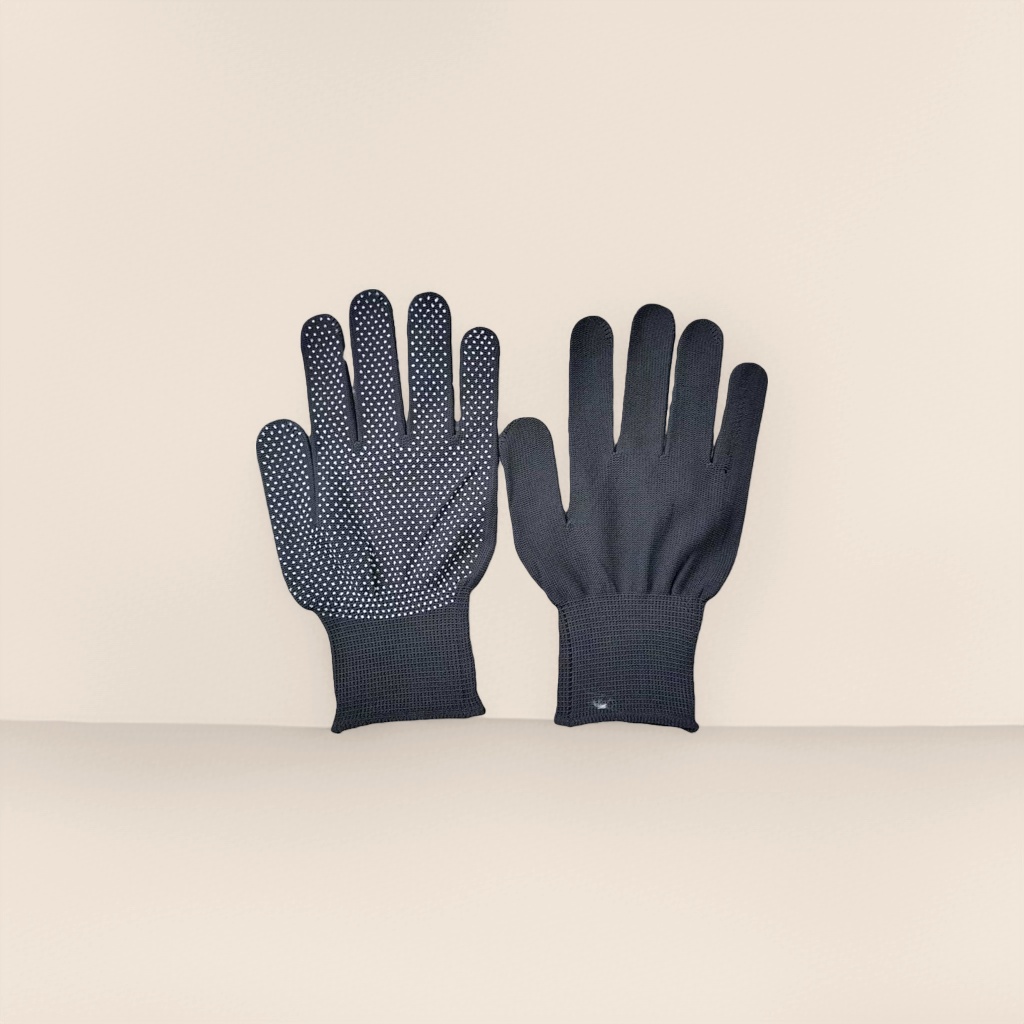 Black nylon gloves with dot-patterned anti-slip design Application Scenario