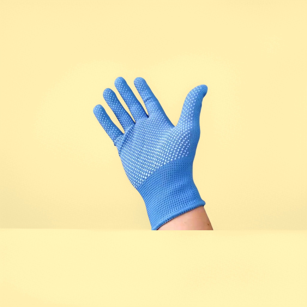 Blue thickened anti-slip gloves for both men and women, providing warmth and hand protection for winter outdoor work details Picture