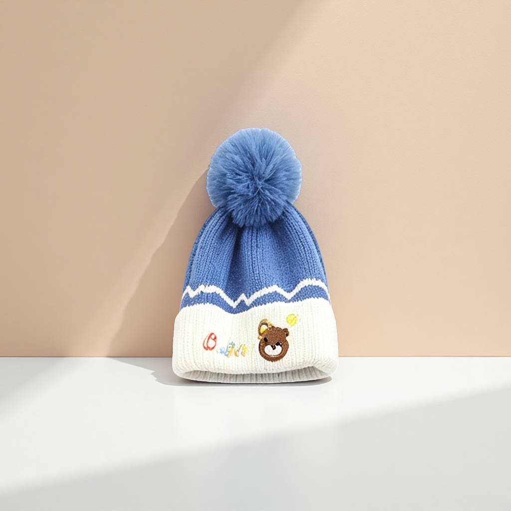 Blue woolen cap, warm knitted women's autumn and winter Korean-style versatile woolen cap Application Scenario