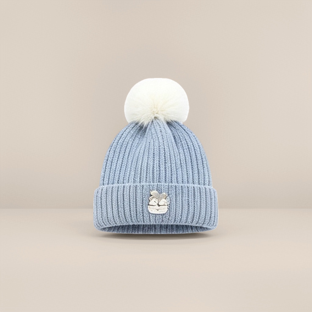 A light blue woolen hat for women, a warm knitted hat, a versatile and casual woolen hat for winter Specification image