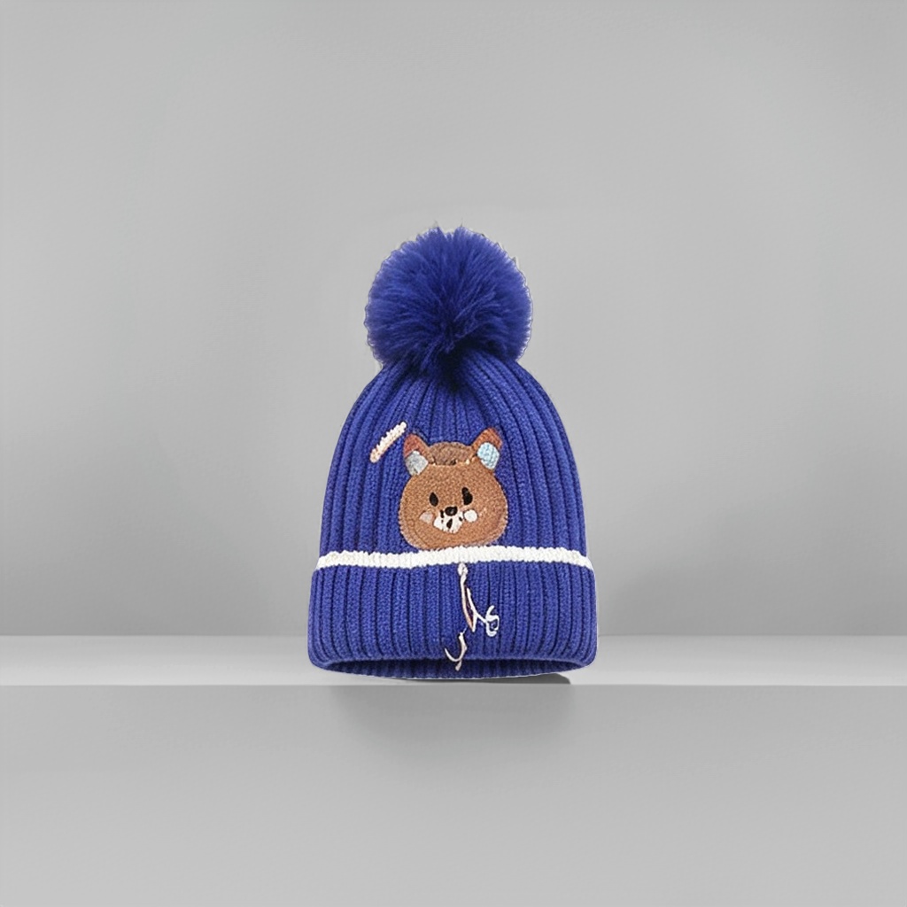 The blue woolen hat is a warm knitted hat for women in autumn and winter. It has a wide brim that makes the face look smaller and is foldable