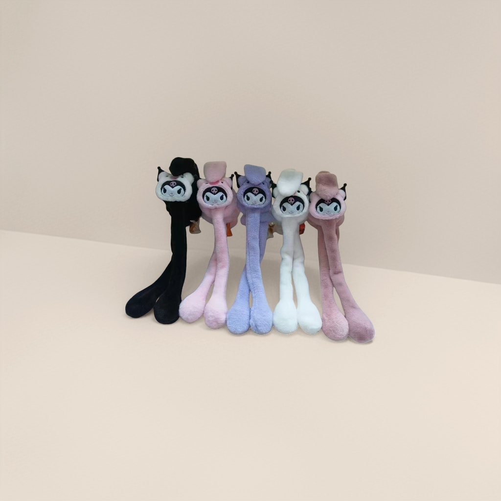 Soft and skin-friendly rabbit plush ear cups, suitable for both indoor and outdoor use in winter with long ears Application Scenario
