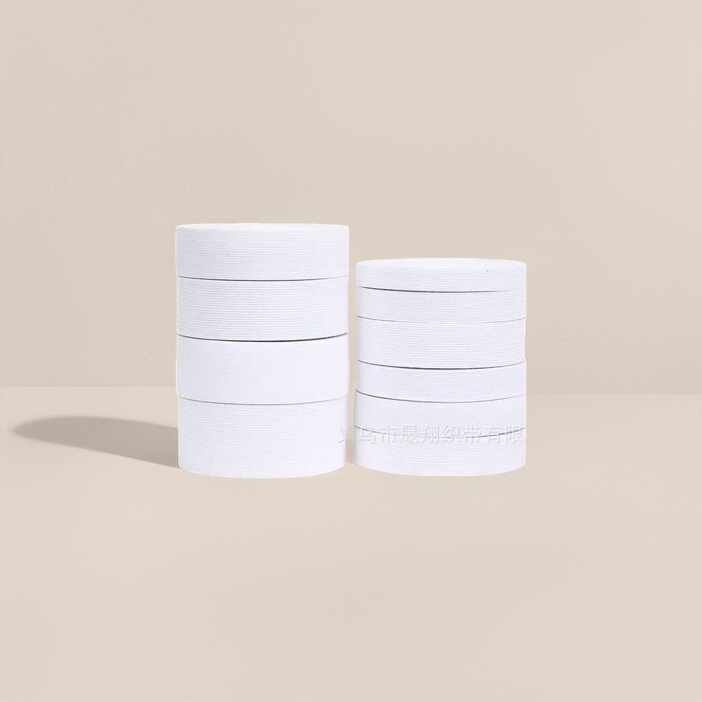 黑白色织带 高密度涤纶材质 宽度0.5cm，0.6cm，0.8cm，1cm，1.2cm，1.5cm，2cm，2.5cm，3cm，3.5cm。10公斤/包