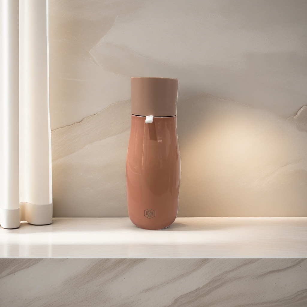 The pink insulated cup is made of stainless steel with a vacuum insulation capacity of 350ml. It is heat-resistant and leak-proof, simple and fashionable Application Scenario