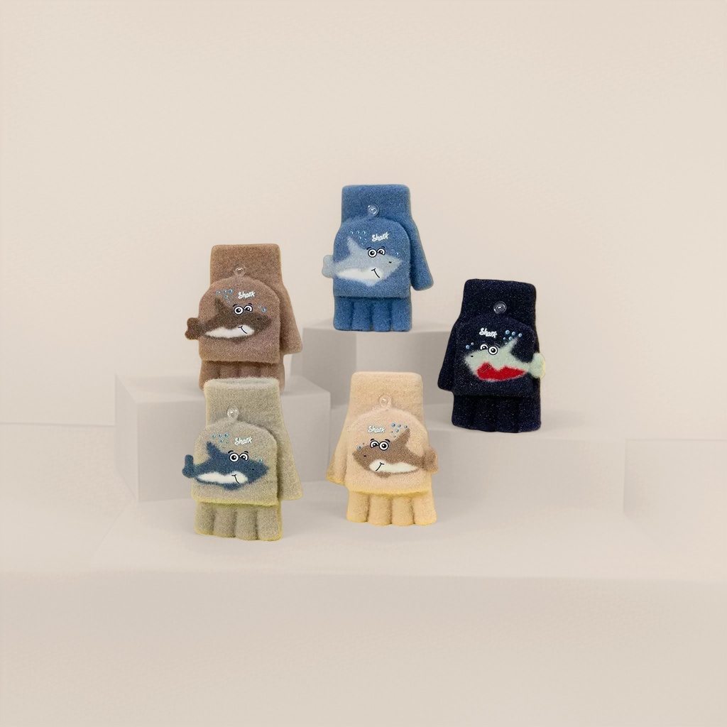 Plush toy shark-shaped gloves, cute children's warm cartoon gloves Application Scenario