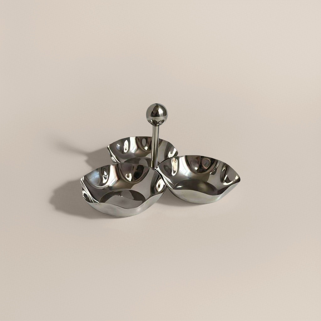 The main body of the metal three-compartment fruit plate is a simple Nordic-style dining table item for home living room fruit plates Specification image