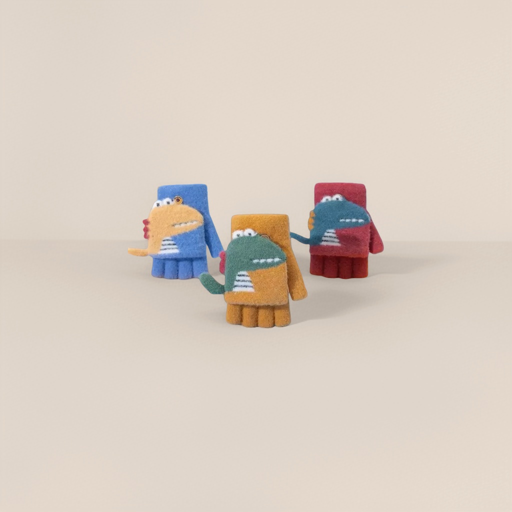 Cartoon dinosaur-shaped children's warm gloves are cute and fun, anti-slip and thickened for autumn and winter Specification image