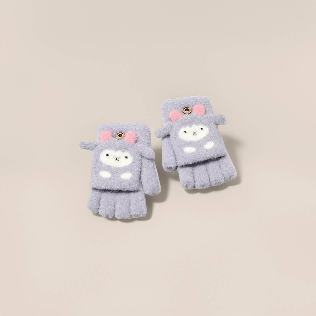 Pink plush gloves for children, thickened for warmth in autumn and winter, cold-proof hand protection, touch screen Application Scenario