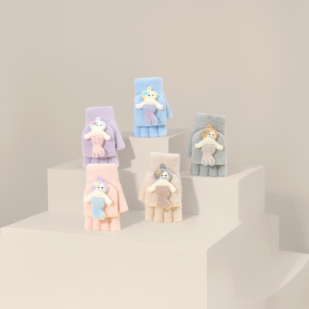 The plush toy-shaped warm gloves are cute and cartoonish, with a soft and fluffy texture and a comfortable touch Specification image