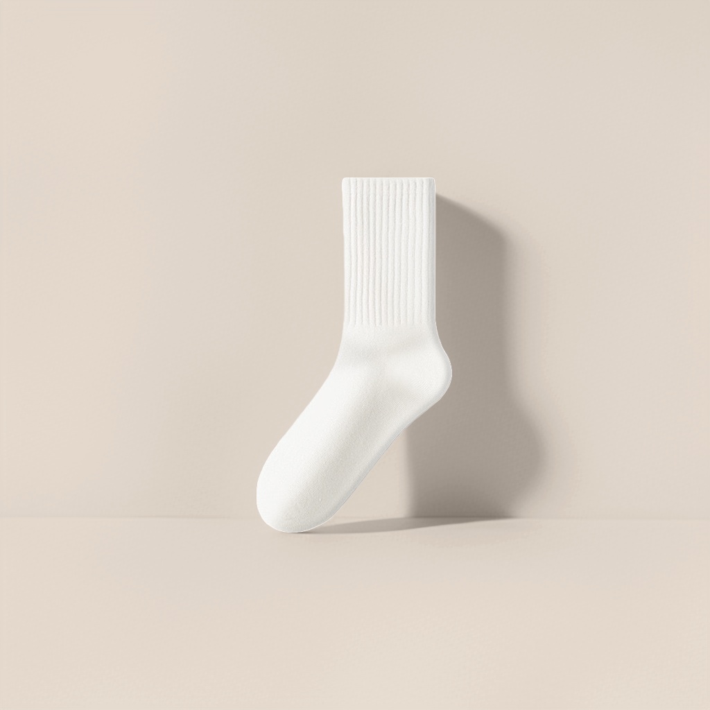 Pure cotton white mid-calf socks are breathable, sweat-absorbent, comfortable and versatile, suitable for both men and women Application Scenario