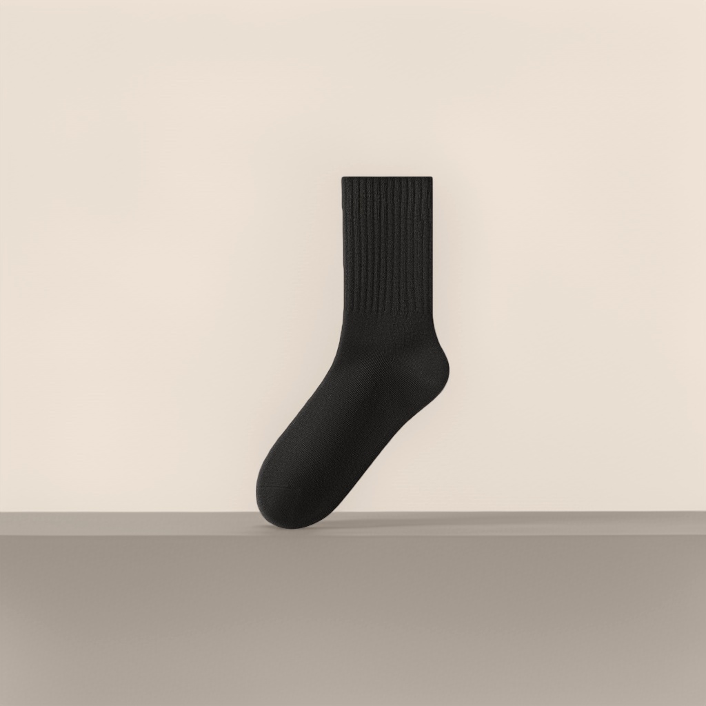 Black combed cotton ankle socks are moisture-wicking and sweat-wicking for daily commuting without causing foot discomfort details Picture