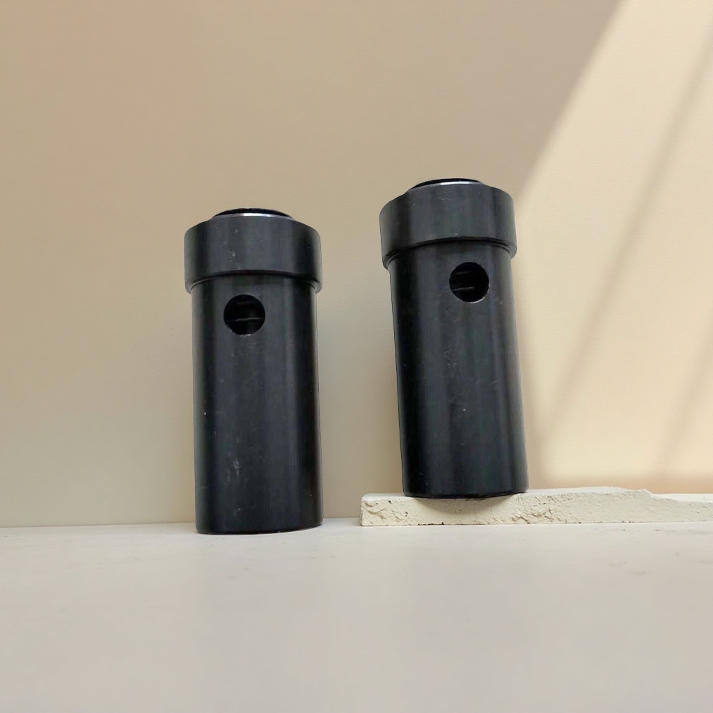 Black cylindrical metal parts, wear-resistant and anti-corrosion industrial mechanical accessories Specification image